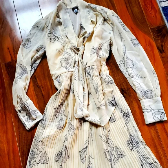 A New Day Cream Floral Dress - Size XS (NWOT) - Picture 3 of 13